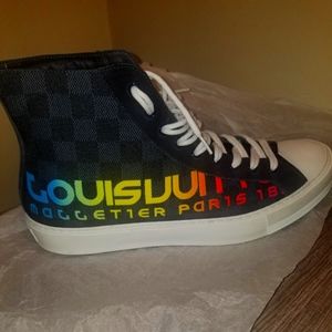 Louis Vuitton mens Tattoos/ Authentic